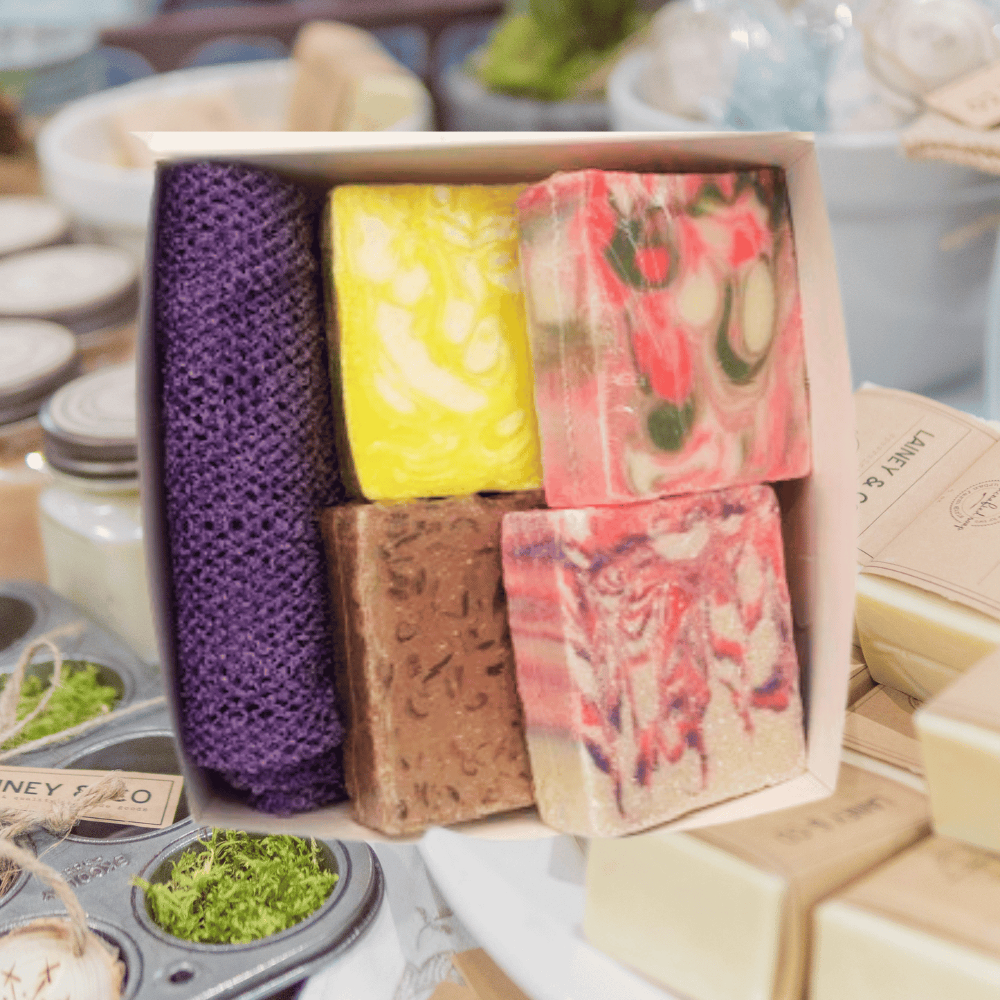 Natural Soap Gift Set in Assorted Scents with Bath Net 4-Pack