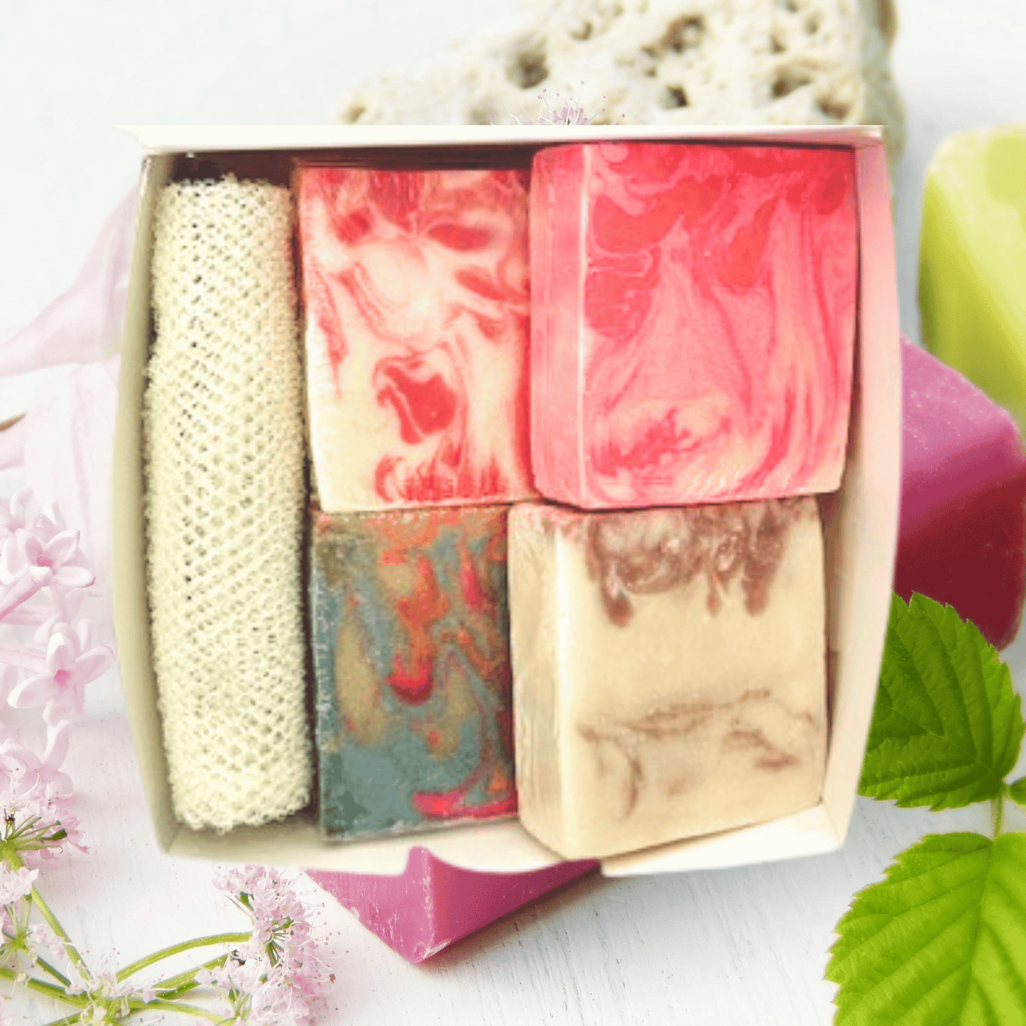 Natural Soap Gift Set in Assorted Scents with Bath Net 4-Pack
