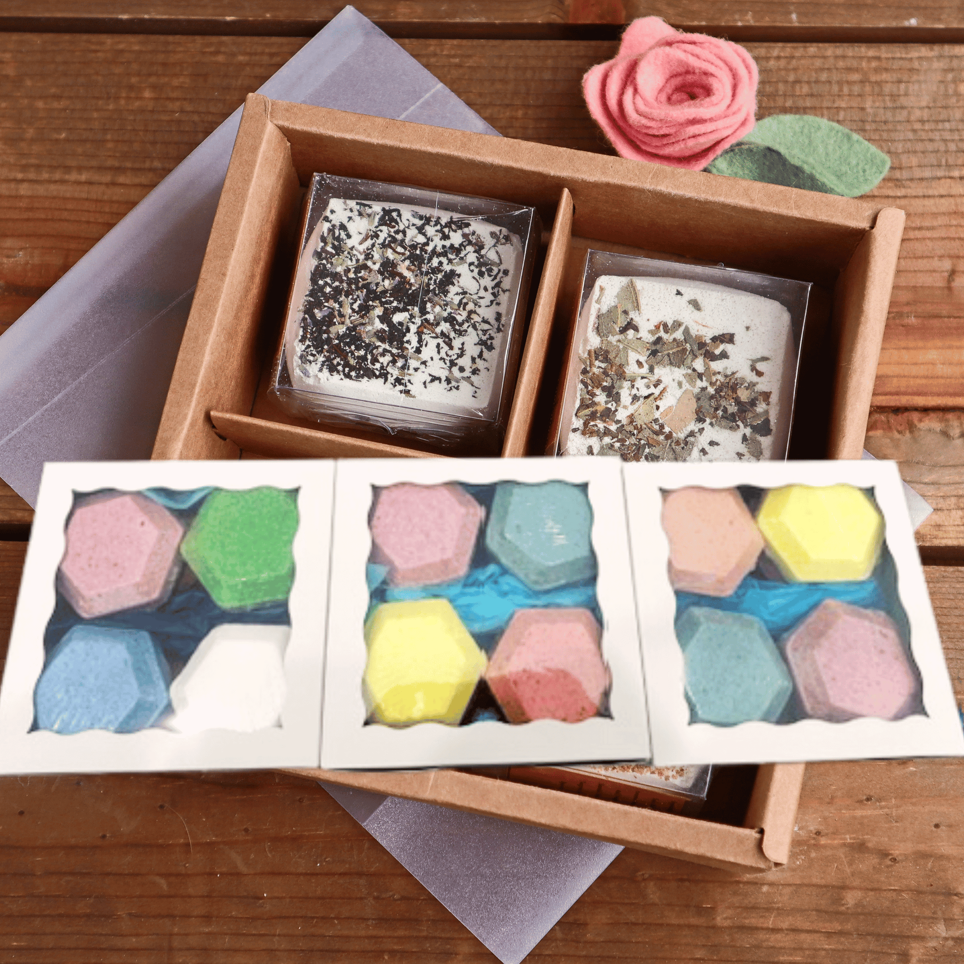 Soothing Showers| 8 Aromatherapy Steamers Gift Box Set in Assorted Scents